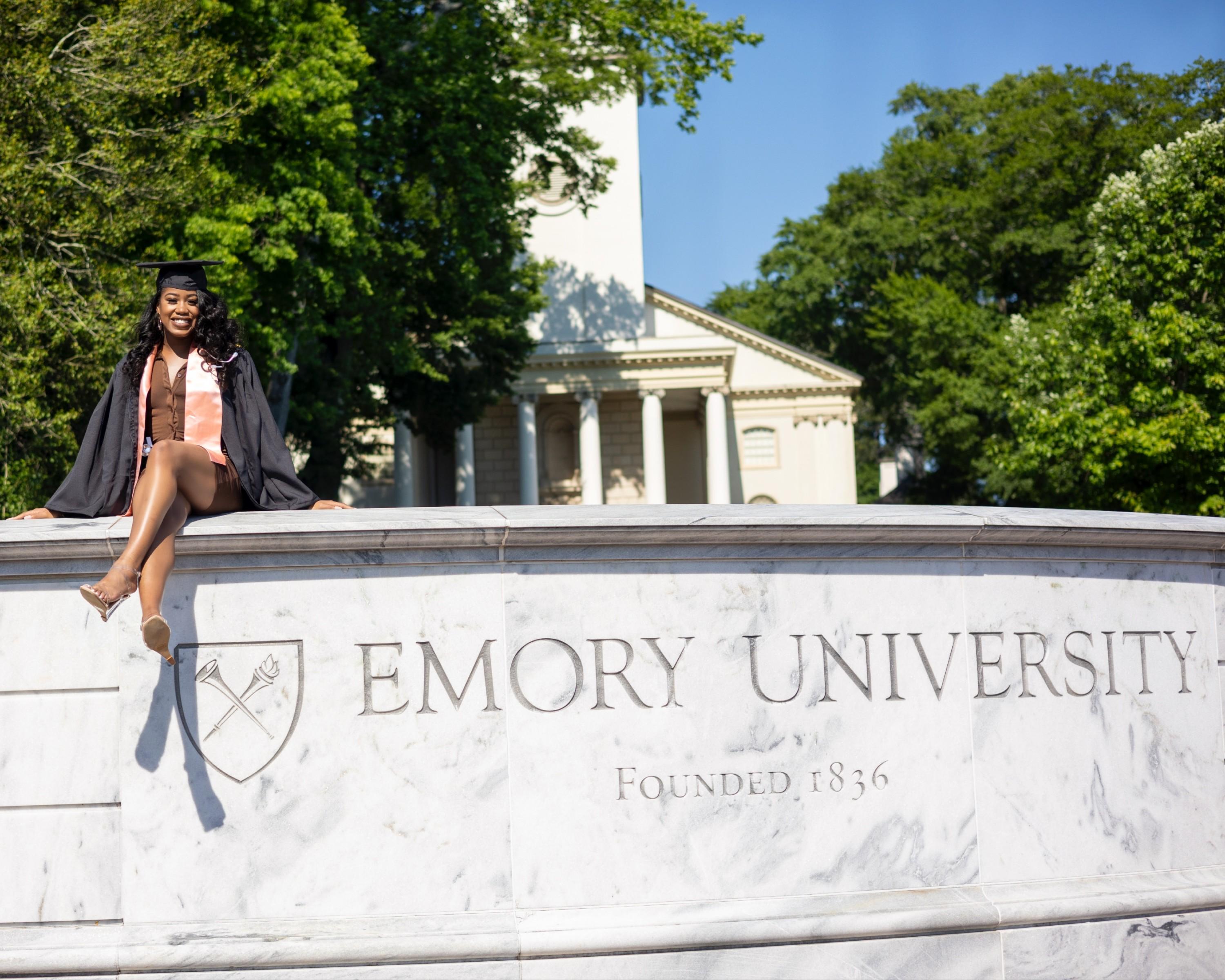 The Unforgettable Journey of Senior Graduation Photos